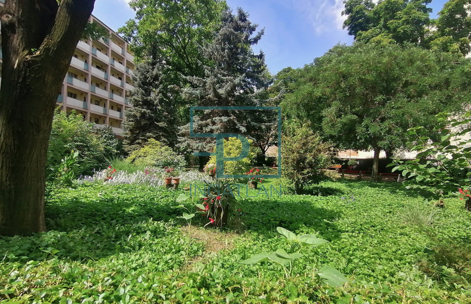 VIII. kerület, Harminckettesek tere