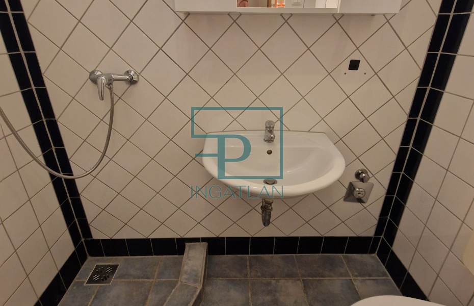 VI. kerület, Eötvös utca