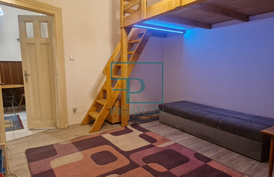 III. kerület, Pacsirtamező utca