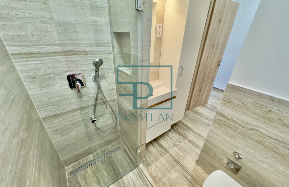 IX. kerület, Közraktár utca 