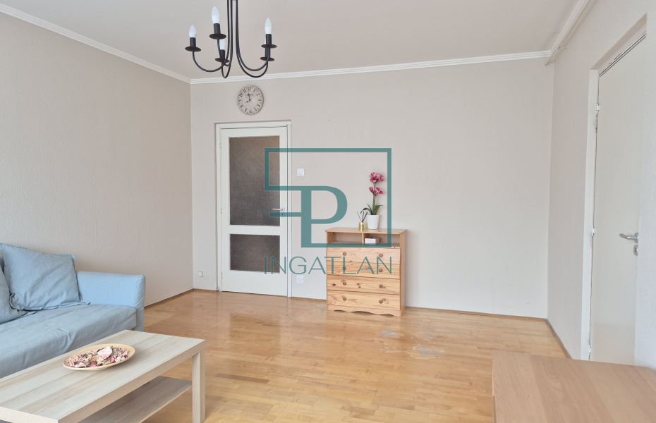 XVI. kerület, Orsika Tér